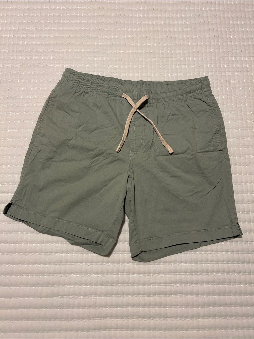 Men's Sage Green Drawstring Shorts Large 7” inseam